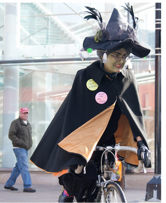witch_on_bike.png
